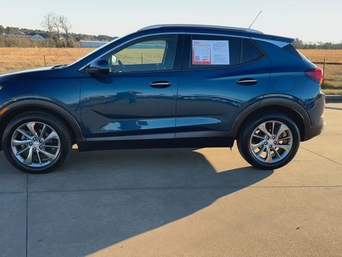 Used 2020 Buick Encore GX Essence w/ Experience Buick Package image 6