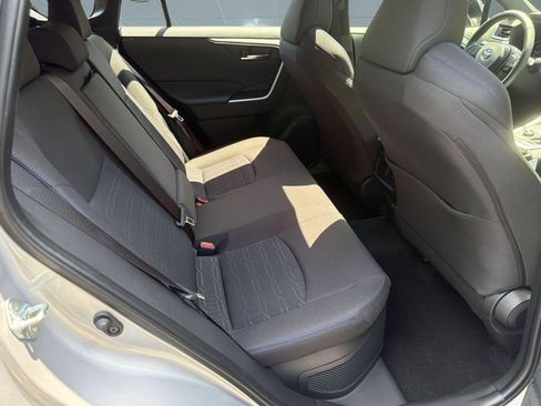 Used 2025 Toyota RAV4 SE w/ Convenience Package AWD/4WD image 30