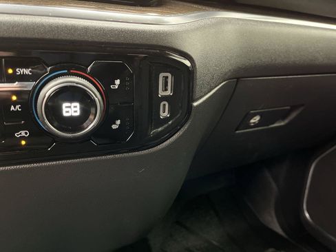 Used 2023 Chevrolet Silverado 1500 LT AWD/4WD image 25
