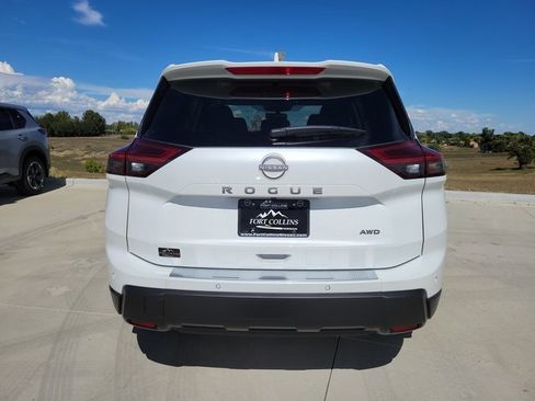 New 2026 Nissan Rogue SV image 10