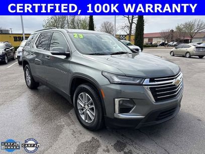 Used 2023 Chevrolet Traverse LT