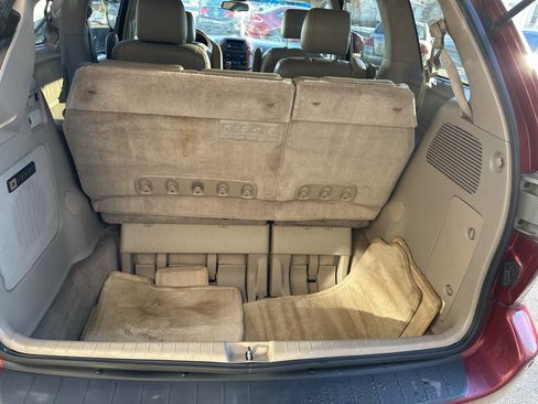 Used 2006 Toyota Sienna XLE Limited image 10