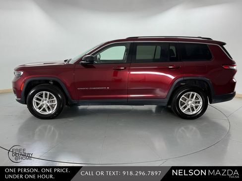 Used 2023 Jeep Grand Cherokee L Laredo image 9