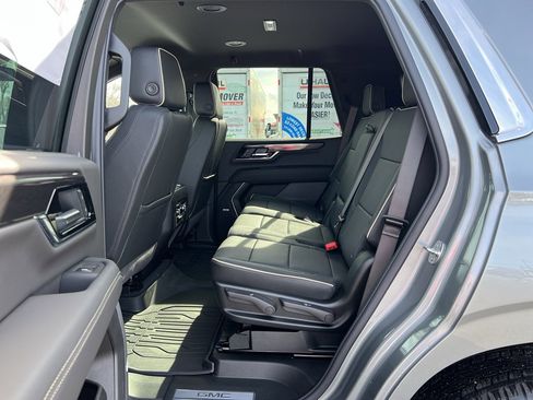 New 2026 GMC Yukon Elevation image 22