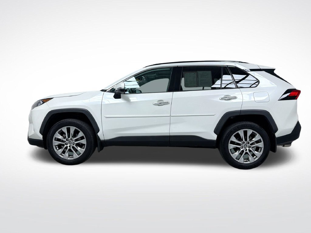 Certified 2021 Toyota RAV4 Limited AWD/4WD image 4