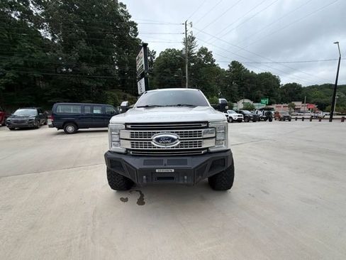 Used 2017 Ford F250 Platinum w/ Platinum Ultimate Package AWD/4WD image 18