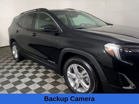 Used 2020 GMC Terrain SLE w/ Driver Convenience Package image 5