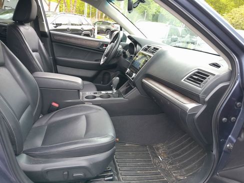 Used 2018 Subaru Outback 2.5i Limited AWD/4WD image 39