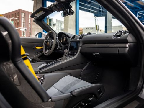 Certified 2025 Porsche 718 Boxster Spyder RS RWD image 45
