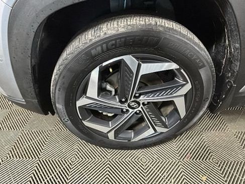 Used 2023 Hyundai Tucson Limited AWD/4WD image 10
