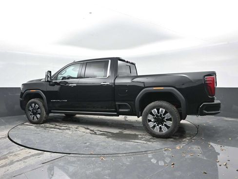 New 2026 GMC Sierra 2500 Denali w/ Denali Reserve Package image 3