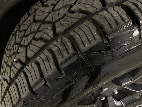 Used 2020 Chevrolet Silverado 1500 LT w/ All-Star Edition image 44