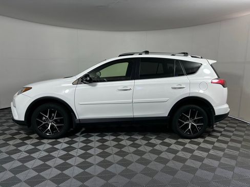 Used 2016 Toyota RAV4 SE w/ Advanced Technology Package AWD/4WD image 8
