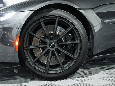 Used 2020 Aston Martin V8 Vantage Coupe image 13