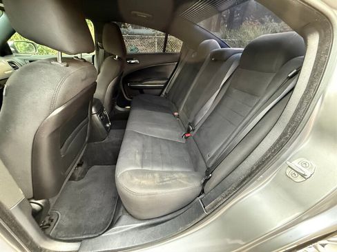 Used 2014 Dodge Charger SE RWD image 12