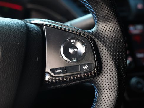 Used 2021 Honda Civic Type R Limited image 32