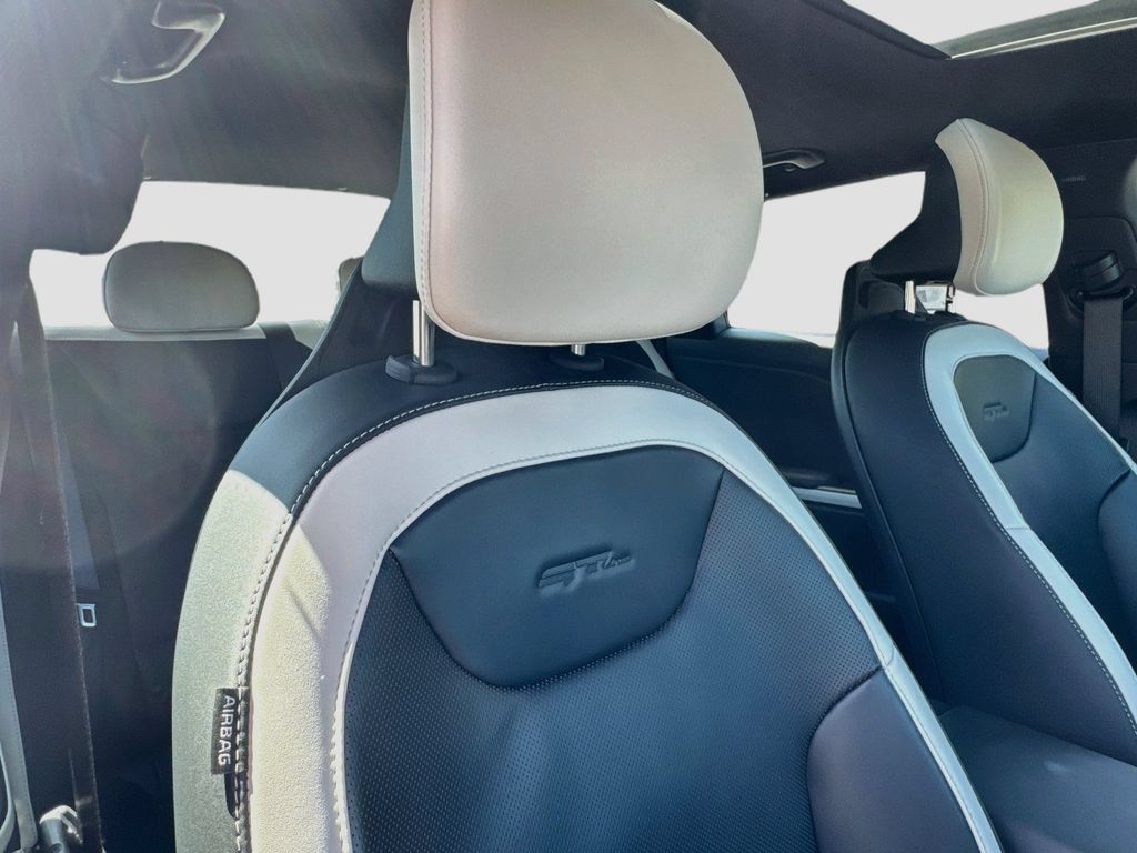 Certified 2025 Kia K4 GT-Line w/ GT-Line Premium Package FWD image 38