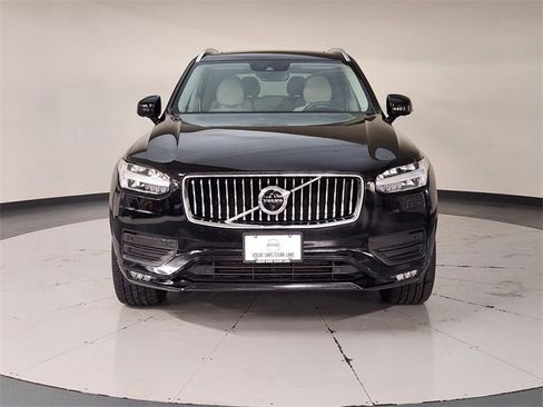 Used 2021 Volvo XC90 T6 Momentum w/ Advanced Package image 9