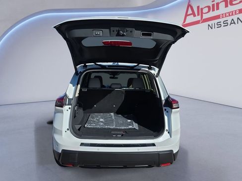 Certified 2024 Nissan Rogue SV image 19