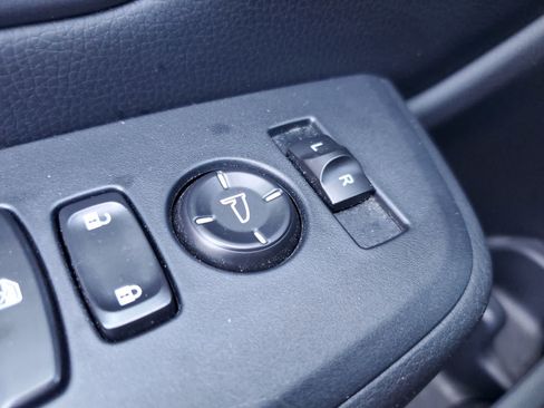 Used 2023 Honda Pilot Touring image 25