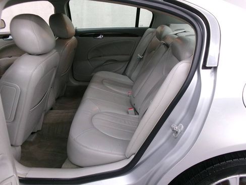 Used 2011 Buick Lucerne CXL FWD image 14