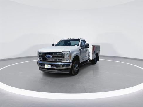 New 2025 Ford F350 XL w/ XL Chrome Package AWD/4WD image 3