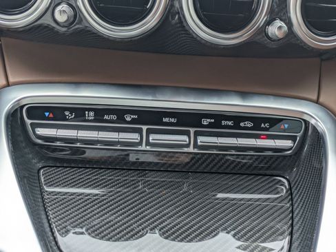 Used 2017 Mercedes-Benz AMG GT S image 28