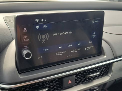 Certified 2025 Acura ADX A-Spec image 18