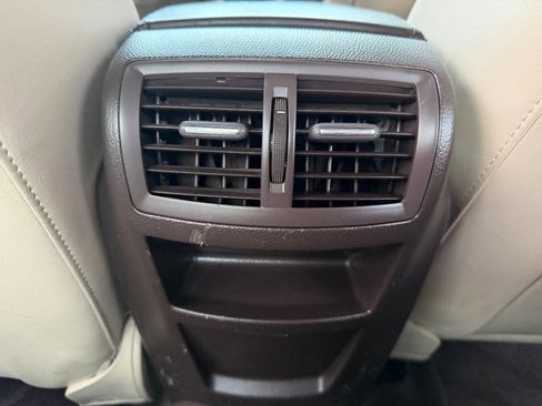 Used 2012 Buick Regal Leather image 19