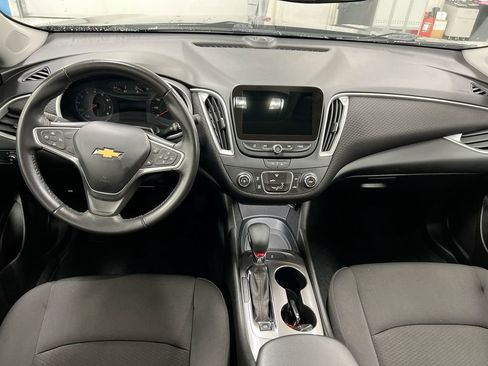 Used 2022 Chevrolet Malibu RS FWD image 10