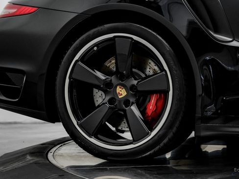 Used 2015 Porsche 911 Turbo image 83