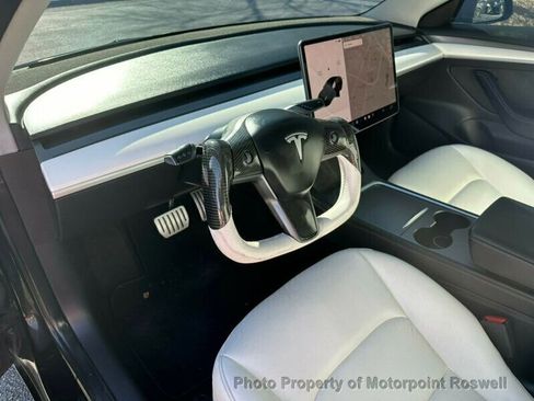 Used 2022 Tesla Model 3 Performance image 11