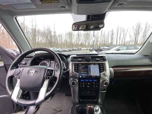 Used 2024 Toyota 4Runner Limited image 22