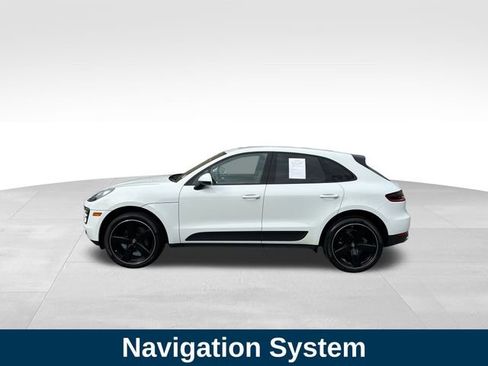 Used 2018 Porsche Macan w/ Premium Package Plus image 2