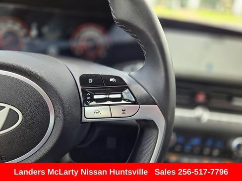 Used 2024 Hyundai Elantra Limited FWD image 25