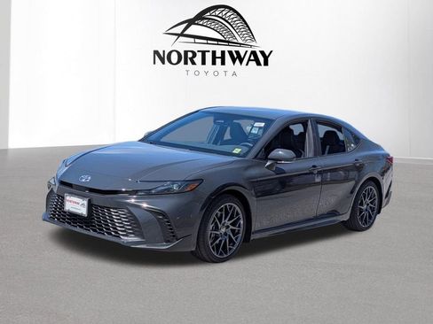 New 2026 Toyota Camry SE FWD image 6