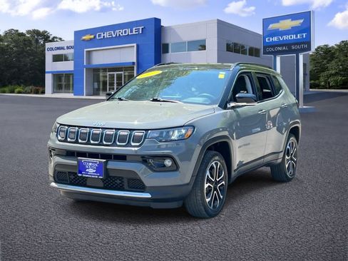 Used 2022 Jeep Compass Limited AWD/4WD image 2