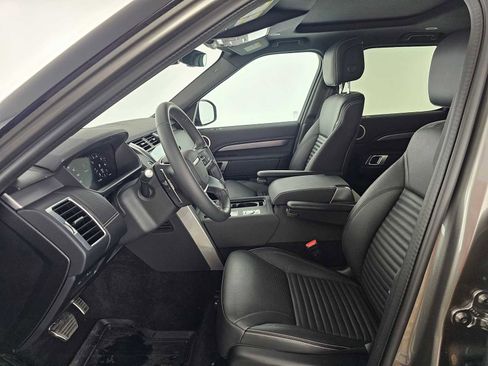 Certified 2024 Land Rover Discovery Dynamic SE image 22