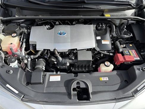 Used 2018 Toyota Prius Four image 16