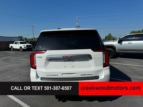Used 2022 GMC Yukon XL Denali AWD/4WD image 17