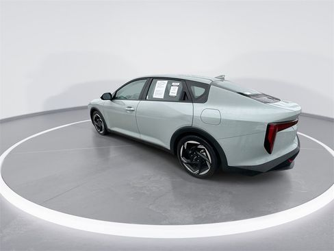 Used 2025 Kia K4 EX image 6