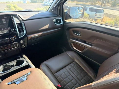 Used 2020 Nissan Titan Platinum Reserve w/ Moonroof Package AWD/4WD image 13