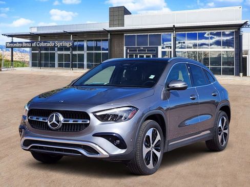 New 2025 Mercedes-Benz GLA 250 4MATIC image 3