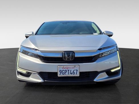 Used 2019 Honda Clarity Plug-In Hybrid image 2