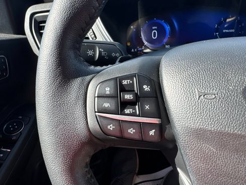 Used 2020 Ford Escape Titanium AWD/4WD image 18