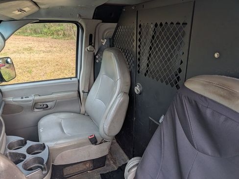 Used 2008 Ford E-150 and Econoline 150 image 18