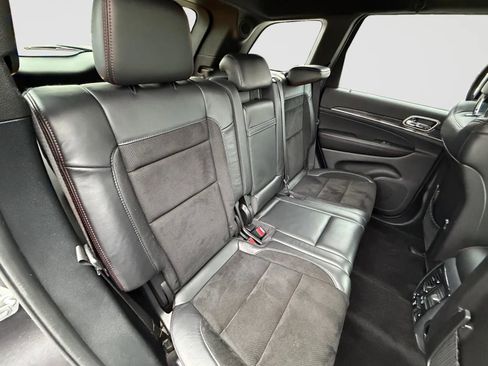 Used 2017 Jeep Grand Cherokee Trailhawk AWD/4WD image 16