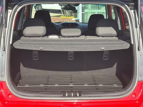 Used 2019 Kia Soul + image 16