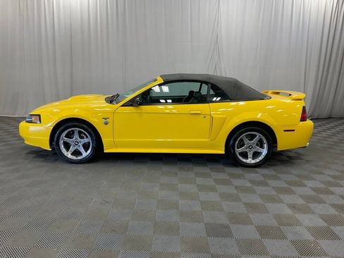 Used 2004 Ford Mustang GT RWD image 13