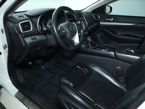 Used 2017 Nissan Maxima 3.5 SV w/ Interior Lighting Package image 17